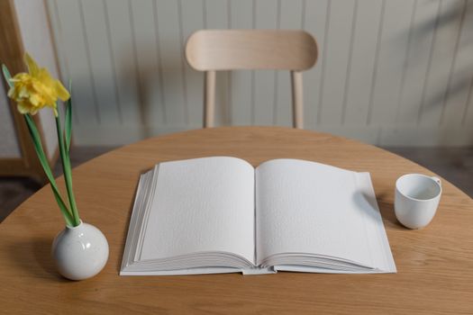 Narcis boek: waarom iedereen ineens naar deze titels zoekt